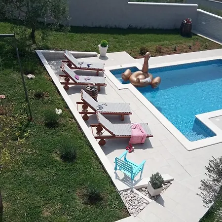 Apartment Mel & Steph With Private Pool * Pula