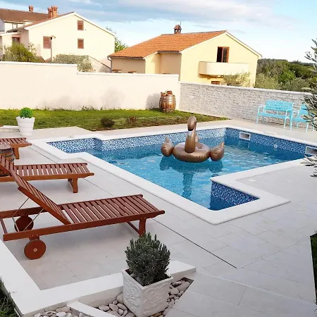 Apartment Mel & Steph With Private Pool Daire Pula
